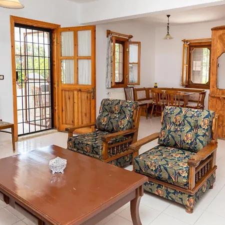 Cozy House With Garden In Bodrum
